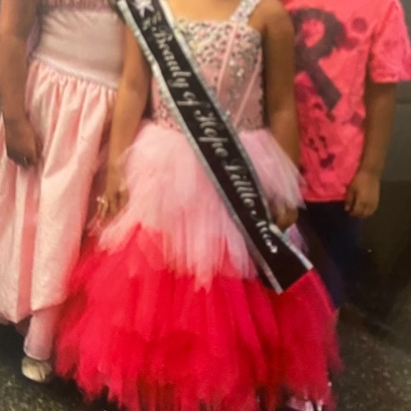 Girls Pagent Dress - Picture 4 of 4